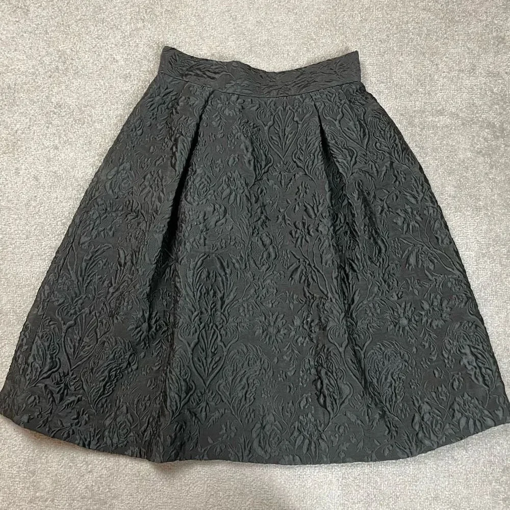 Rickie Freeman Teri Jon Womens Size 8 A Line Skirt Black Textured Floral Pattern
